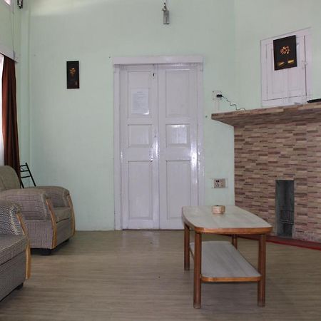Harry'S Bed And Breakfast1 Шилонг Екстериор снимка